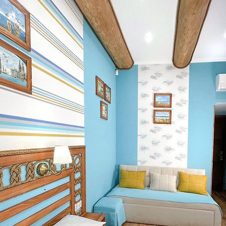 Lucky Ship Art Hotel 오데사 외부 사진