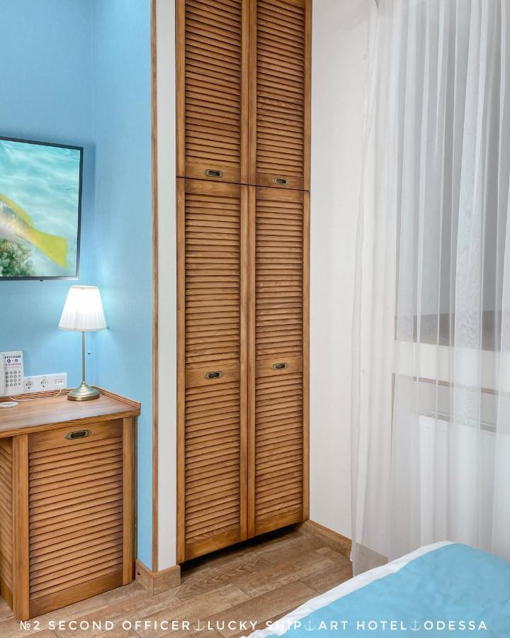 Lucky Ship Art Hotel 오데사 외부 사진