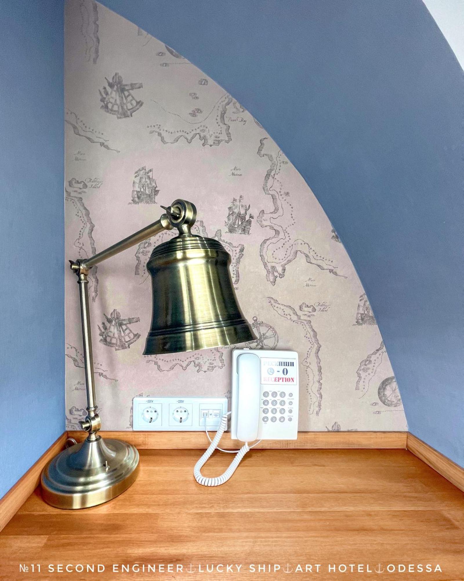 Lucky Ship Art Hotel 오데사 객실 사진